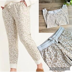 Old Navy Easy Vintage Animal Print Tan Jogger Pants Drawstring Waistband Size XS